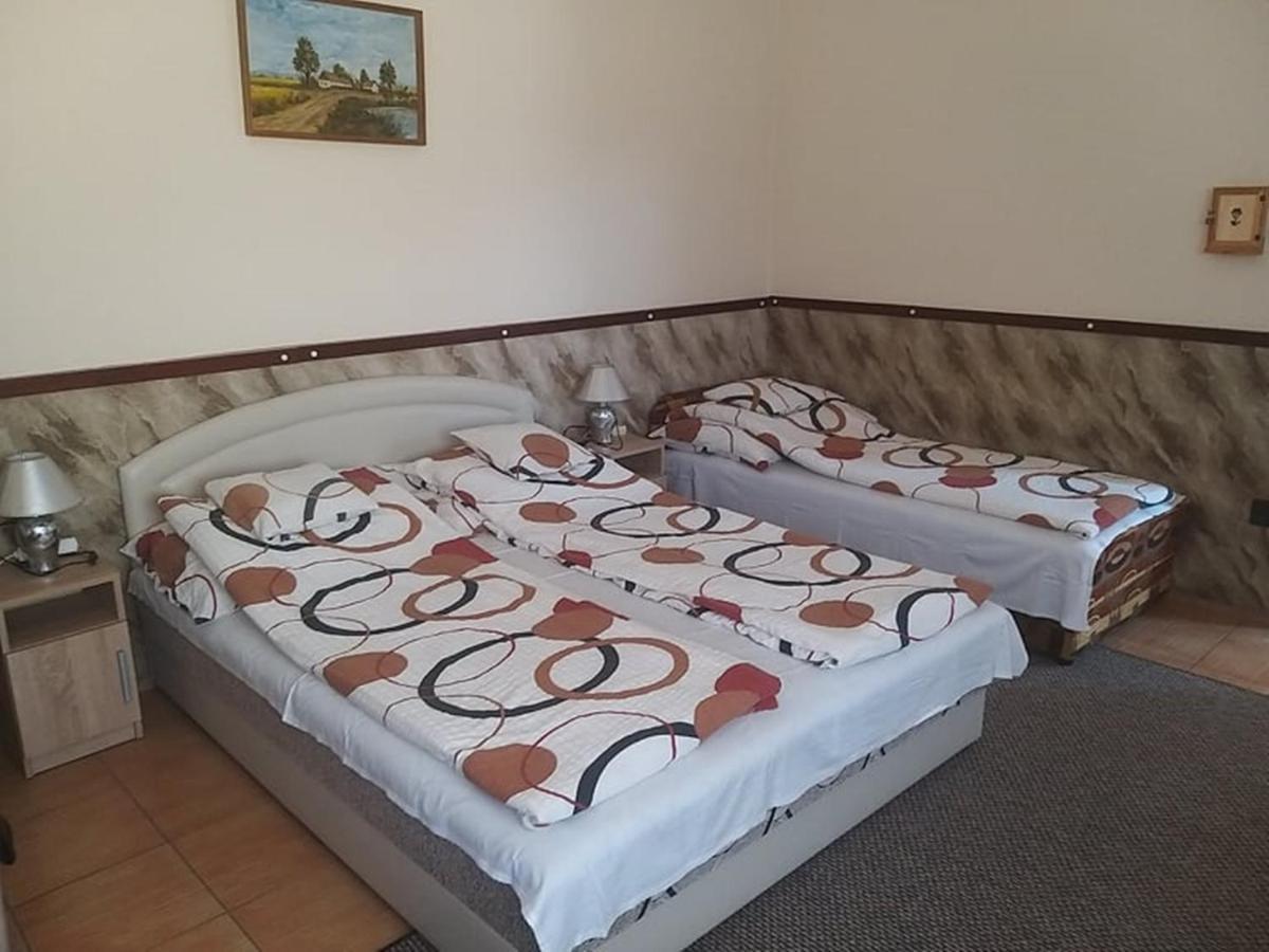 Garden Apartmanhaz 2 Hajdúszoboszló Eksteriør bilde